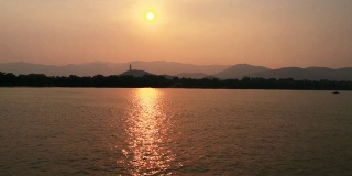 中国北京昆明湖日落