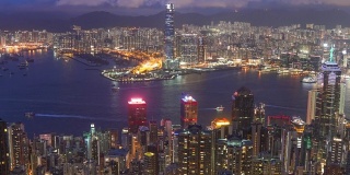全景鸟瞰图的时间间隔香港城市景观景观天际线日落famaus旅游胜地维多利亚山顶在香港中部