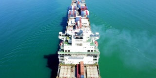 集装箱船货船大型海运集装箱船，产品出口世界各地