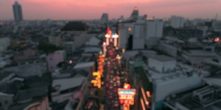 模糊抽象背景从Yaowarat路(曼谷唐人街)，泰国曼谷。