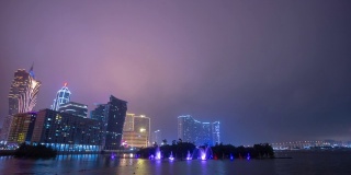 澳门市区，夜光酒店中心，湖光喷泉，时光流逝4k中国