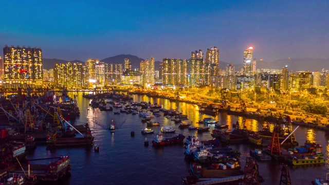 4K Hyperlapse:航拍航拍香港港口船只工业与发展中的建筑、交通、能源电力基础设施。亚洲金融和商业中心