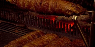 土耳其食物Kokorec烧烤。