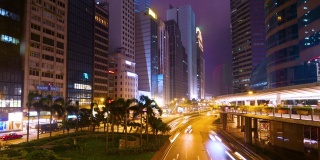 时光流逝，夜晚灯光交通与香港城市天际线