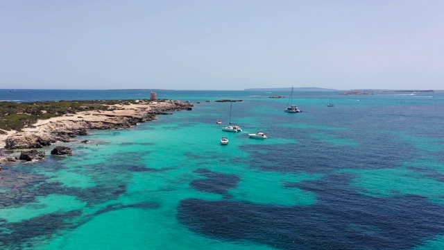 鸟瞰伊比沙海滩