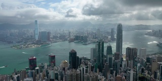 阳光从云端与香港城市景观实时