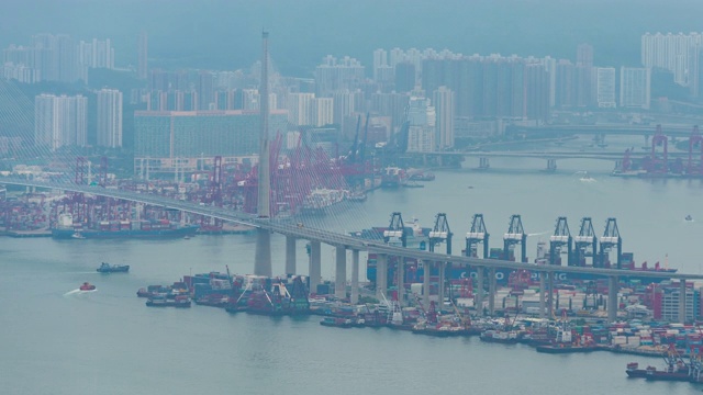 货物集装箱港口与港口航运配送仓库工业，装卸卡车运输集装箱堆场与装载货物