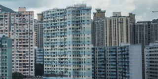 在一个二线城市的香港公寓大楼