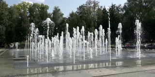 高尔基文化休闲中央公园(Gorky Central Park of Culture and Leisure)——喀山瓦基托夫斯基区大型公园。
