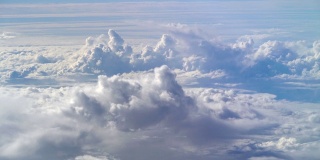 4K景观的Cloudscape从云端上方拍摄