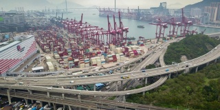 时间流逝:香港葵青货柜码头的无人机