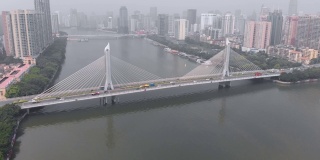 河上的斜拉桥。广州中国
