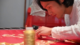 中国服装设计师刺绣婚纱视频素材模板下载