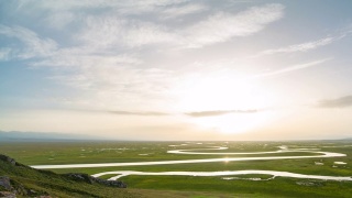 拍摄于中国新疆美丽的巴音布鲁克草原视频素材模板下载