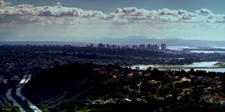 从索莱达山拍摄的圣地亚哥市中心景观