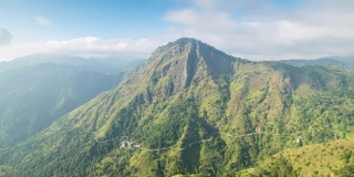 小亚当峰山——斯里兰卡埃拉镇的热门景点。风景如画的山。