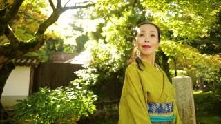 优雅的日本女人在日本京都视频素材模板下载