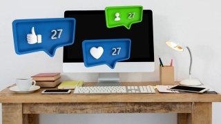 一张桌子和社交媒体图标视频素材模板下载
