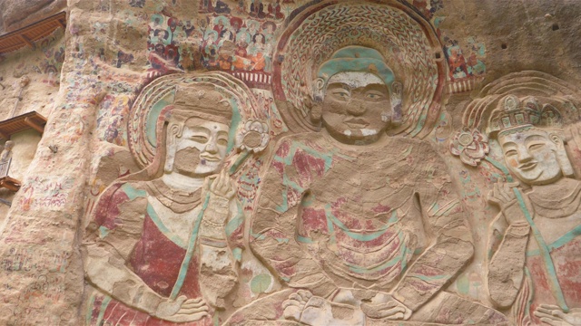 中国古代传统的甘肃天水巫山水幕洞窟腊少寺石窟浮雕