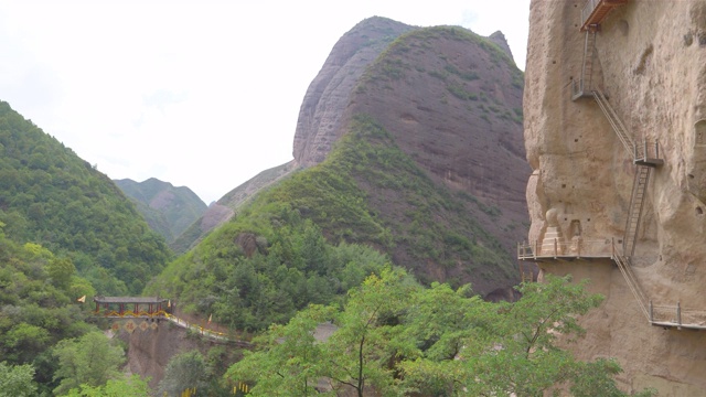 中国甘肃巫山天水水幕洞窟景观