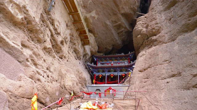 中国古代传统走廊天水巫山水幕洞窟，中国甘肃