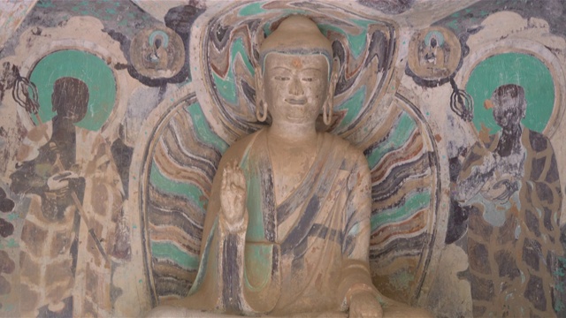 中国甘肃冰灵寺的佛教石窟雕塑。联合国教科文组织世界遗产。