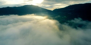 鸟瞰图云山在上午，贵州，中国