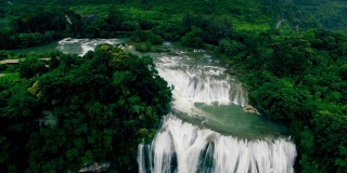 黄果树瀑布鸟瞰图，安顺，中国贵州。