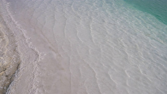 美丽的自然景观，翡翠盐湖在中国青海