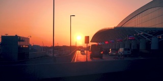 机场的日落