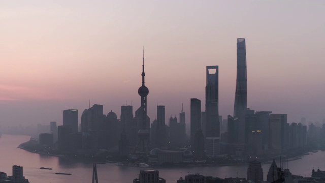 T/L PAN Shanghai Skyline at Dawn, from Night to Day /上海，中国