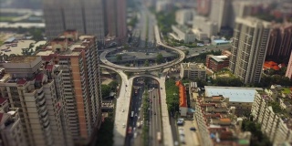 晴天著名的广州市交通路口俯仰4k中国航拍全景图