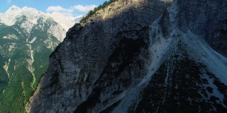 朱利安阿尔卑斯山在斯洛文尼亚在夏天-股票视频