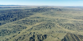 中国新疆戈壁沙漠航拍图。