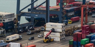 延时:香港青衣港货柜港口货柜装载至货船的运费