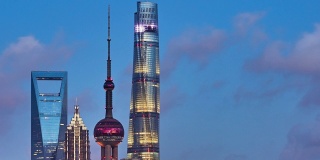 4K:上海摩天大楼的白天到夜晚，中国