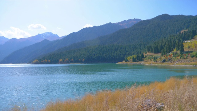 中国新疆天山天湖的自然景观。