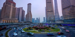 中国上海一个繁忙十字路口的时间间隔。