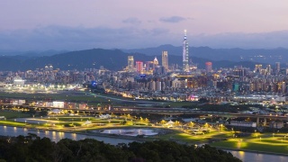 日落时分的4K台北城市天际线视频素材模板下载