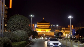 在中国春节期间的夜晚，西安，中国。视频素材模板下载