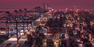 超级工业港与集装箱港