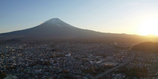 4k航拍日本富士山日落