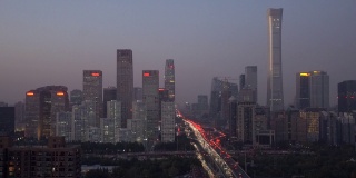 日落时分的北京现代商业区