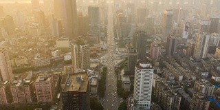 日落时间长沙市区交通街道十字路口航拍时间推移全景4k中国