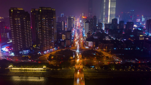 夜光长沙市中心市中心滨江交通大桥道路航拍时间全景4k中国