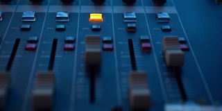 音乐控制按钮录音室音乐混音设备。