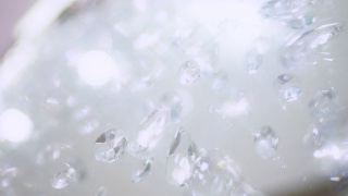 水晶和钻石墙吊灯背景。视频素材模板下载