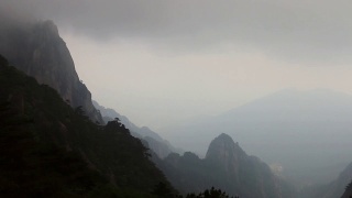 黄山的岩石，黄山，中国视频素材模板下载