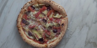 自制洋蓟橄榄披萨