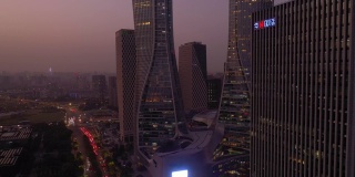 日落时分天空杭州市区现代建筑交通街道航拍全景4k中国